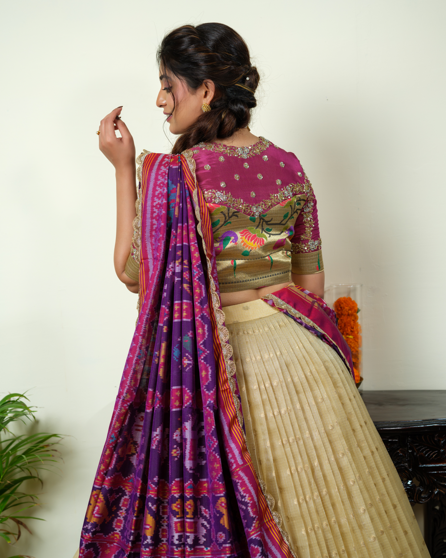 Gold Zarikota Lehenga